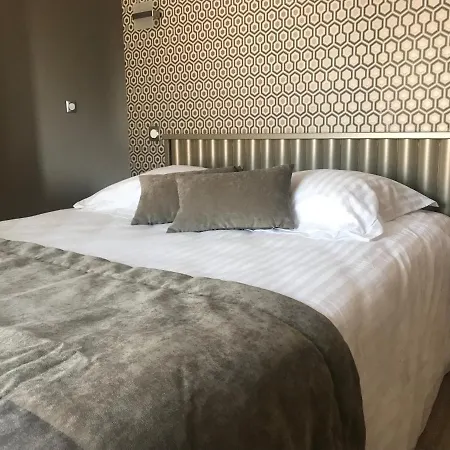 La Maison Du Faisan Dore Bed & Breakfast *