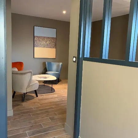 La Maison Du Faisan Dore Bed & Breakfast